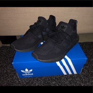 Adidas Swift Run